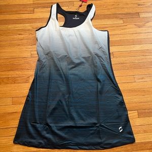 Savalino womens large dry fit dress white and blue new with tags